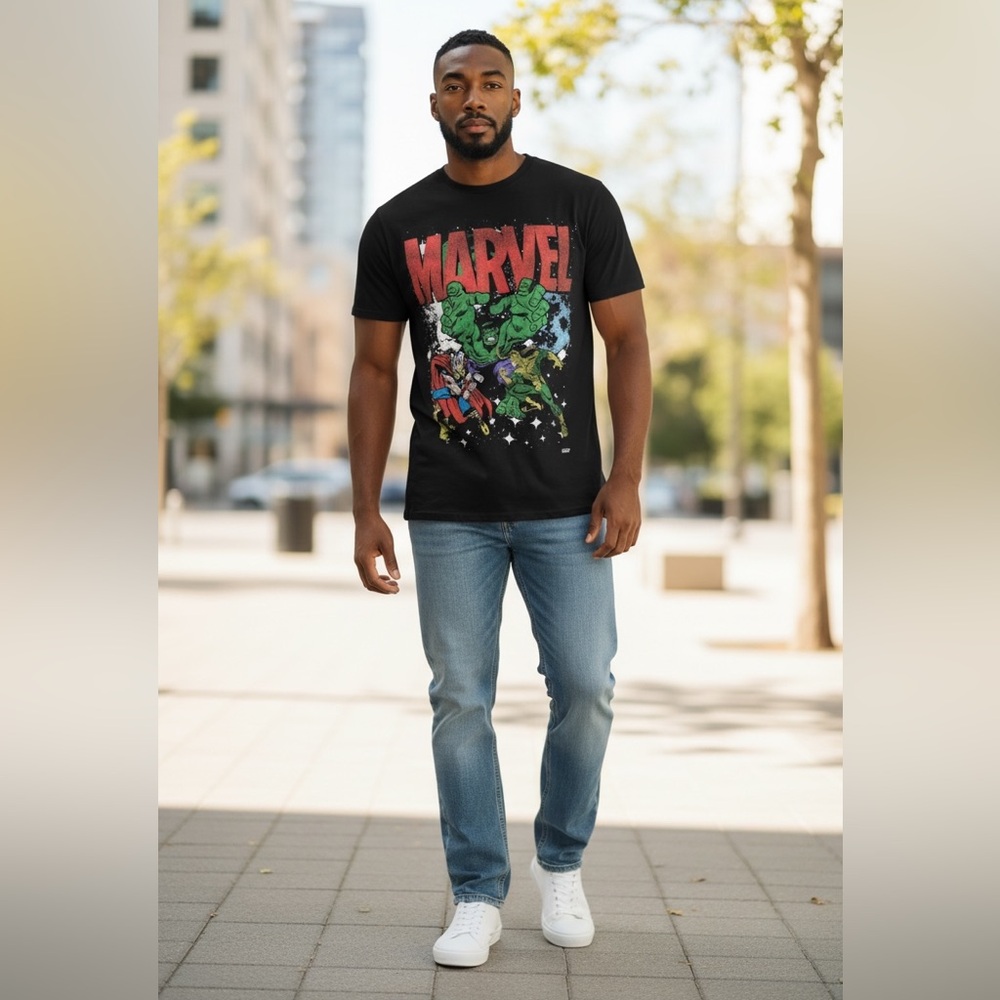 Old navy Marvel t shirt large